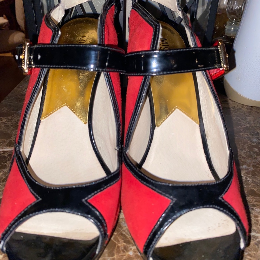 Michael Kors Red and Black Open Toe heel size 10m